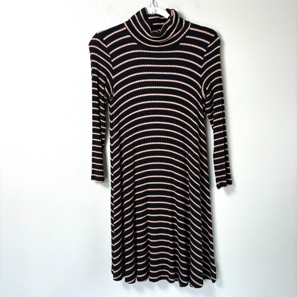 American Eagle Soft & Sexy Turtleneck Sweater Dress Size M Black Tan Long Sleeve